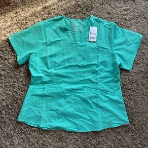 NWT surgical green XXL top